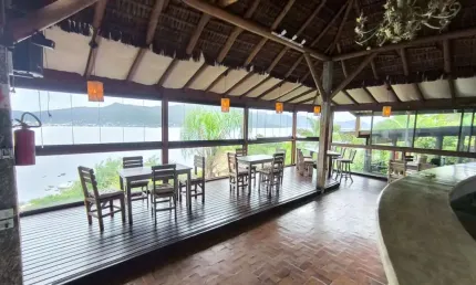 Prédio para alugar na Rodovia Jornalista Manoel de Menezes, 631, Barra da Lagoa, Florianópolis, 150 m2 por R$ 17.000