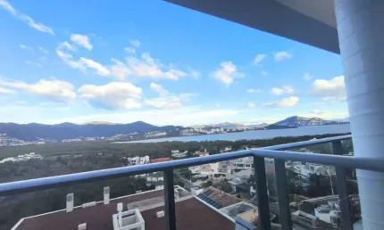 Apartamento com 3 quartos para alugar na Rodovia Haroldo Soares Glavan, 795, Cacupé, Florianópolis, 90 m2 por R$ 6.600