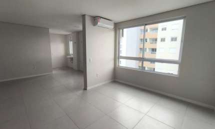 Apartamento com 2 quartos para alugar na Rua das Cegonhas, 295, Pedra Branca, Palhoça, 79 m2 por R$ 3.990