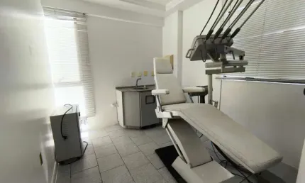 Sala comercial para alugar na Avenida Rio Branco, 817, Centro, Florianópolis, 113 m2 por R$ 4.500