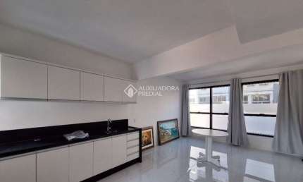 Apartamento com 1 quarto para alugar na Rua Arcipreste Paiva, 115, Centro, Florianópolis, 41 m2 por R$ 3.000