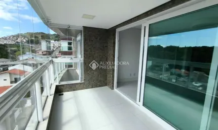 Apartamento com 3 quartos para alugar na Rua Embaixador Edmundo da Luz Pinto, 090, Agronômica, Florianópolis, 158 m2 por R$ 9.000
