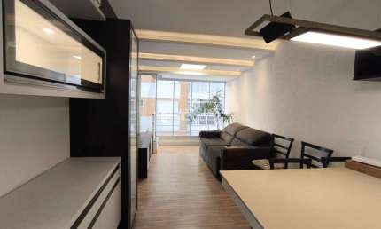 Apartamento com 2 quartos para alugar na Rua Hermann Blumenau, 95, Centro, Florianópolis, 67 m2 por R$ 4.000