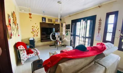 Casa com 3 quartos à venda no Charqueadas, Caxias do Sul , 158 m2 por R$ 900.000