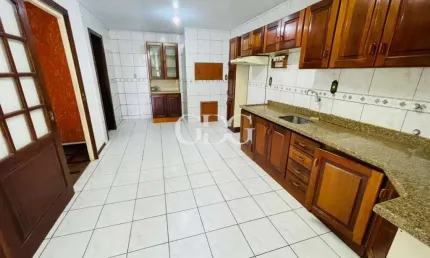 Casa com 3 quartos à venda no De Lazzer, Caxias do Sul , 78 m2 por R$ 620.000