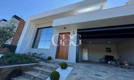 Casa com 3 quartos à venda no São Francisco, Farroupilha , 281 m2 por R$ 2.200.000