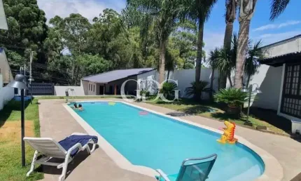 Casa à venda no Cinqüentenário, Caxias do Sul  por R$ 650.000