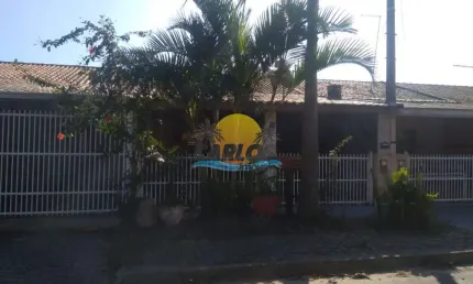 Casa com 2 quartos à venda na grandes lagos, 135, jardim canadá, pontal do paraná por r$ 235.000