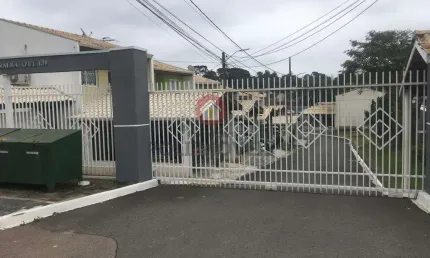 Sobrado para Venda em Araucária, Estação, 3 dormitórios, 2 banheiros, 1 vaga