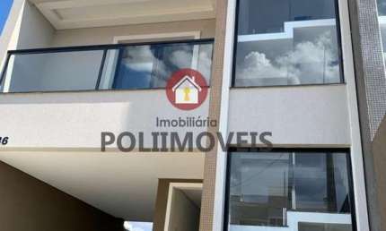 Triplex para Venda em Araucária, Centro, 3 dormitórios, 1 suíte, 3 banheiros, 2 vagas