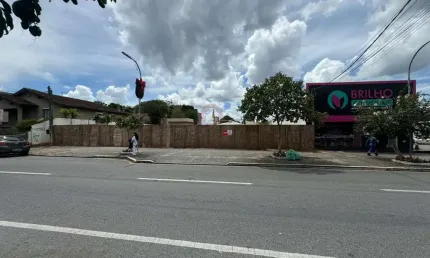Terreno à venda na Avenida Doutor Victor do Amaral, Centro, Araucária