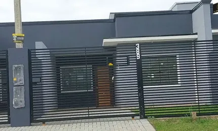 Casa com 2 quartos à venda na Rua Francisco Drewniak, 401, Costeira, Araucária