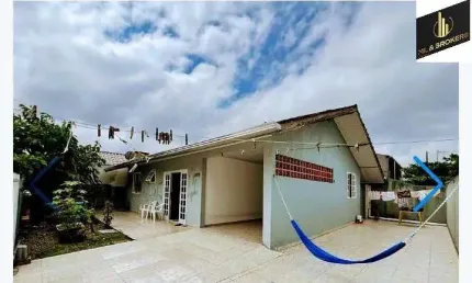 Casa com 2 quartos à venda na Avenida São Luiz 2379, 2379, Piçarras, Guaratuba