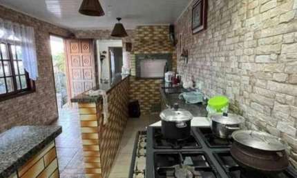 CASA  210M2/ ÓTIMA LOCALIZAÇÃO/ PERMUTA CHÁCARA/CASA ARAUCARIA