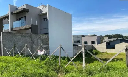 Terreno à venda na Rua Ivaí, 57, Iguaçu, Araucária