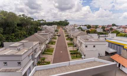 Casa em Condomínio para venda no bairro Cidade Industrial em Curitiba