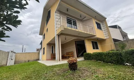 Sobrado 4 quartos para Locação Anual no bairro Iguaçu em Araucária