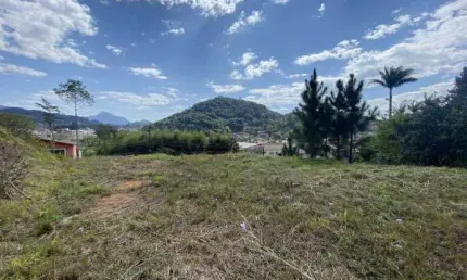 Terreno à venda no Araras, Teresópolis  por R$ 390.000