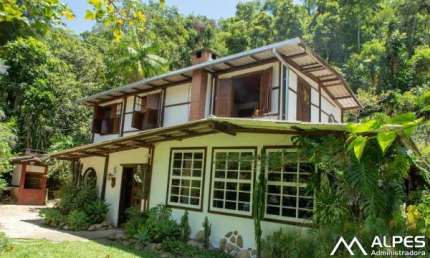 Casa com 8 quartos à venda no Albuquerque, Teresópolis , 372 m2 por R$ 665.000