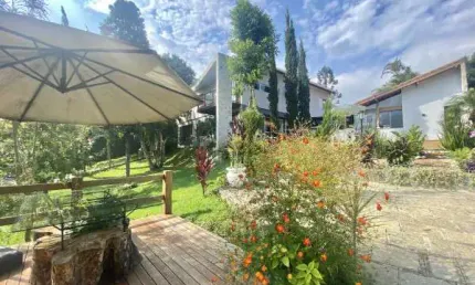 Casa com 5 quartos à venda no Golfe, Teresópolis , 500 m2 por R$ 2.600.000