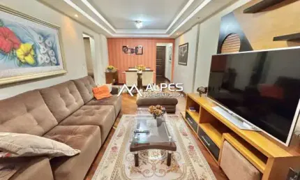 Excelente apartamento totalmente mobiliado no melhor bairro de teresópolis, próximo a todo comércio local