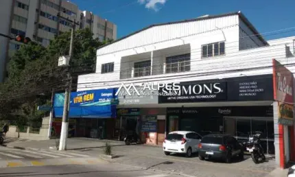 Excelente Sobreloja para Locação, em bairro nobre, ampla e arejada.  Em boa localização, na avenida principal, de fácil acesso.