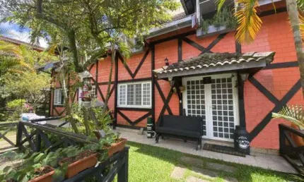 Casa em condomínio fechado com 3 quartos à venda no Alto, Teresópolis , 193 m2 por R$ 950.000