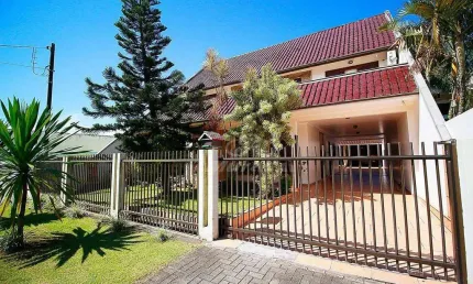 Casa com 3 dormitórios à venda, 333 m² por R$ 1.300.000,00 - Piçarras - Guaratuba/PR