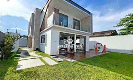 Casa com 3 dormitórios à venda, 224 m² por R$ 1.590.000,00 - Cohapar - Guaratuba/PR