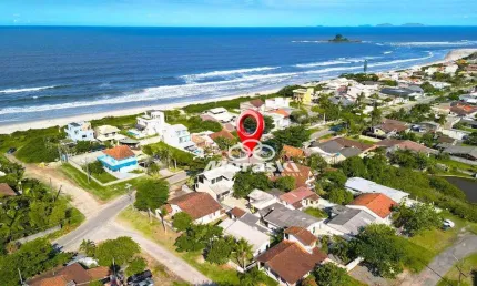 Sobrado com 3 dormitórios à venda, 160 m² por R$ 650.000,00 - Barra do Saí - Guaratuba/PR
