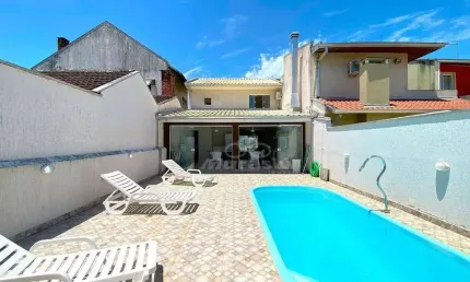 Casa com 3 dormitórios à venda, 160 m² por R$ 650.000,00 - Balneario Eliana - Guaratuba/PR
