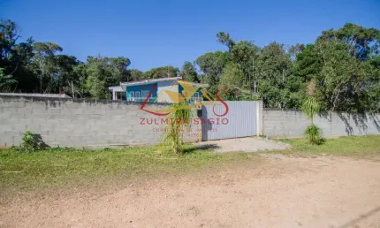 Vende-se chácara com 3 suítes no Condomínio Residencial de Chácaras Sol Nascente em Tijucas do Sul