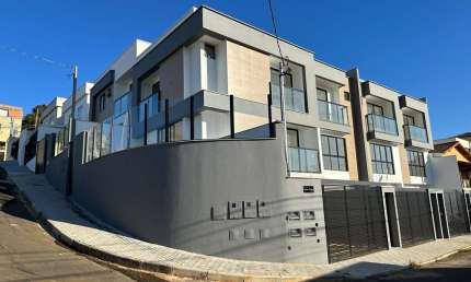 Comprar Casa 03 quartos - São Pedro - Juiz De Fora - Rezende Imóveis