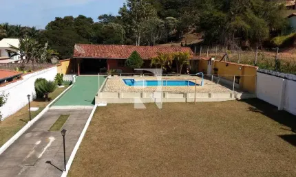 Comprar Casa 03 quartos - Jardim Lermitage - Juiz De Fora - Rezende Imóveis