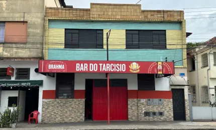 Oportunidade de ouro para quem quer ver o seu negócio decolar! Loja à venda no bairro Mariano Procópio.