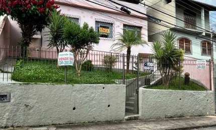 Casa com 4 quartos à venda no bairro Jardim Glória !