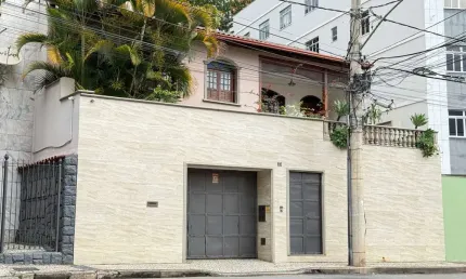 Casa à venda no Granbery! O lar perfeito para sua família crescer com espaço, conforto e sustentabilidade.