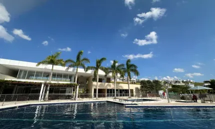 Luxo, exclusividade e uma experiência única de viver!  Casa com 4 suites à venda no Alphaville