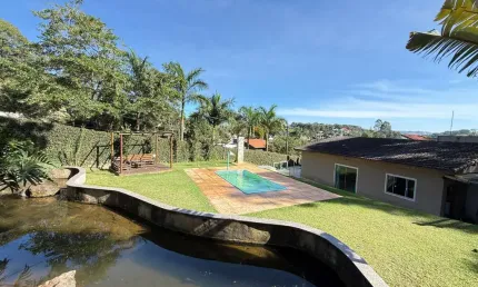 Viva o Sonho da Casa Perfeita no Condomínio Fazendinhas do Ipiranga! Casa 3 quartos à venda esperando por você.