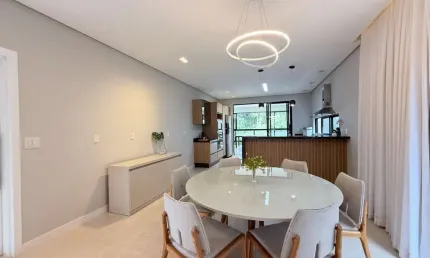 Elegância, conforto e exclusividade em um dos condomínios mais valorizados da Cidade Alta!  Casa com 3 quartos à venda.