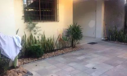 Casa com 3 quartos à venda na Rua do Cupim, 122, Graças, Recife