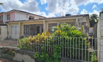Casa com 3 quartos à venda na Rua Mário Bering, 41, Tamarineira, Recife