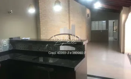 Residência com 3 quartos e ampla área gourmet no Jardim das Estações