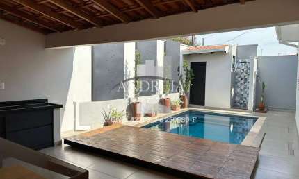 LINDA CASA NO JARDIM BOTANICO 3 QUARTOS COM PISCINA