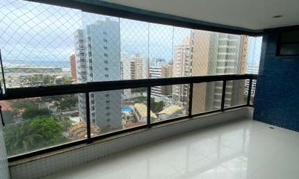 Vendo excelente 3/4 com dependência, varandão vista mar