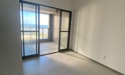 2/4, frente Mar Ocean House Jaguaribe, melhor coluna