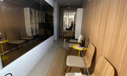 Ponto comercial com 2 salas para alugar na Avenida Professor Magalhães Neto, 1550, Pituba, Salvador
