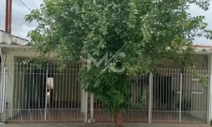 Casa com 4 quartos à venda no Jardim Mesquita, Jacareí  por R$ 580.000