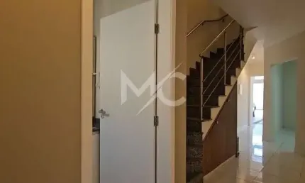 Casa em condomínio fechado com 2 quartos à venda no Jardim Santa Maria, Jacareí  por R$ 585.000