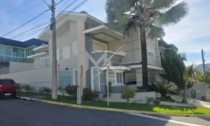Casa em condomínio fechado com 4 quartos à venda no loteamento villa branca, jacareí  por r$ 2.000.000